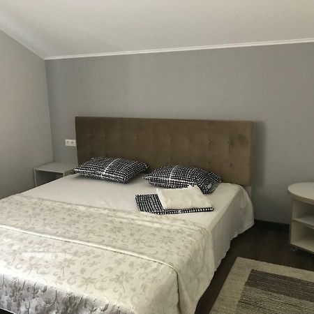 Guest House Olzhycha 45 Б Kiev Eksteriør billede